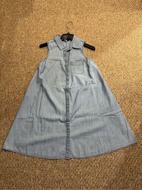 Old Navy Sleeveless Light Blue Denim Shirtdress
